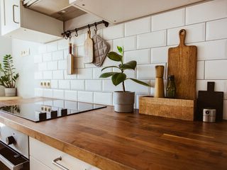 House Redecoration Kitchen tiled splashback